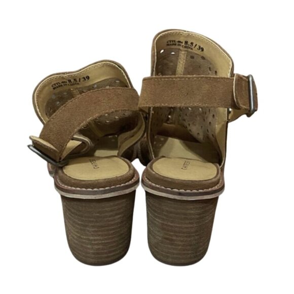 Chinese Laundry EUC Carnival Sling Back Shooties perforated suede size 8.5 - Picture 3 of 6